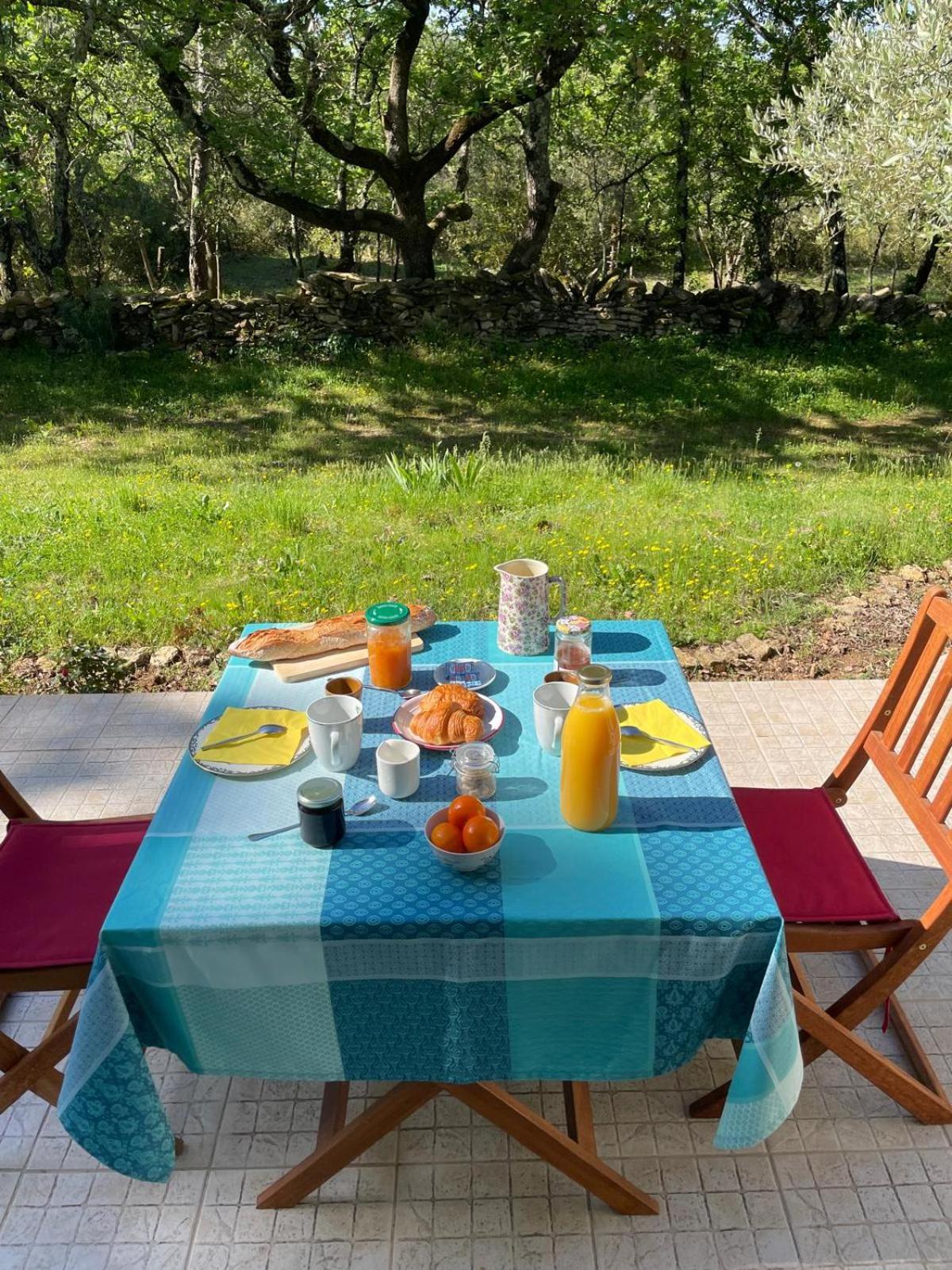 Les Marguerites Bed & Breakfast Vers Pont du Gard Dış mekan fotoğraf